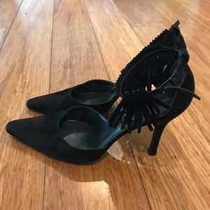 Stuart Weitzman Black suede heels w/ tassels sz 8